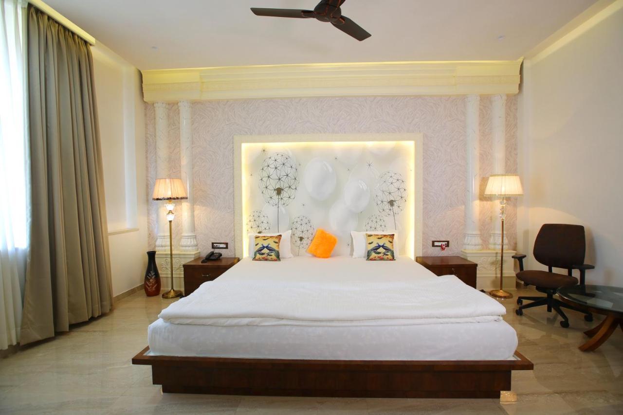 Maharaja The Royal Resort Thane Exteriör bild
