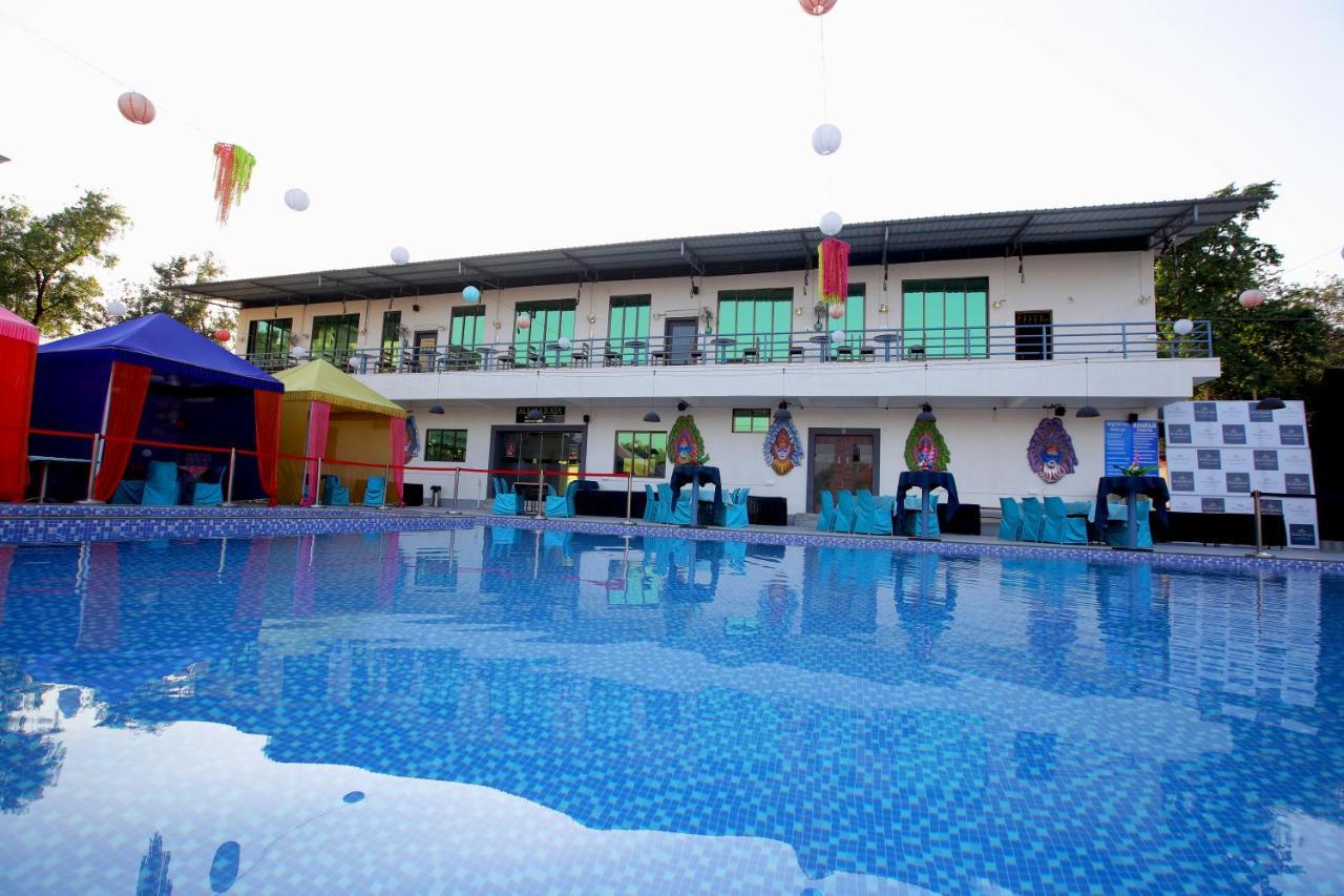 Maharaja The Royal Resort Thane Exteriör bild